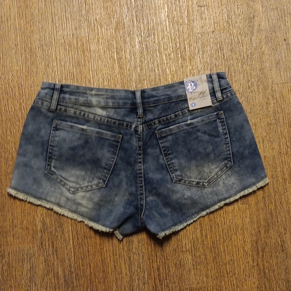 PROJECT EIGHTEEN SLIGHTLY DESTROYED BLUE JEAN SHORTS - Picture 2 of 3